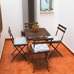 apartment-with-a-patio-in-las-canteras.in-canary-islands.com/